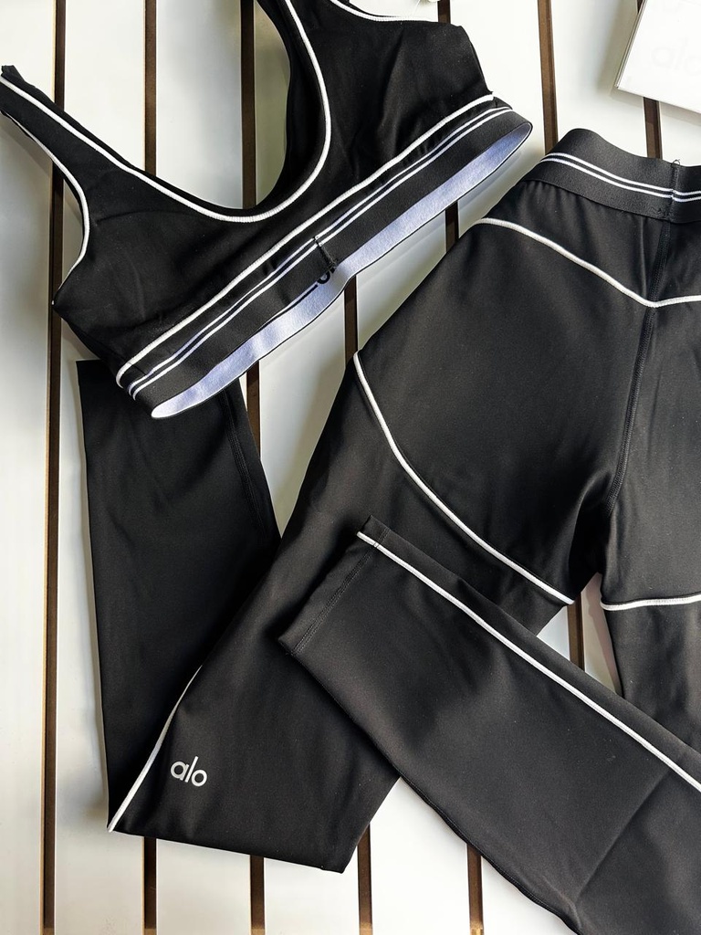 SET DEPORTIVO ALO YOGA