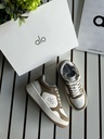 TENIS ALO YOGA BEIGE